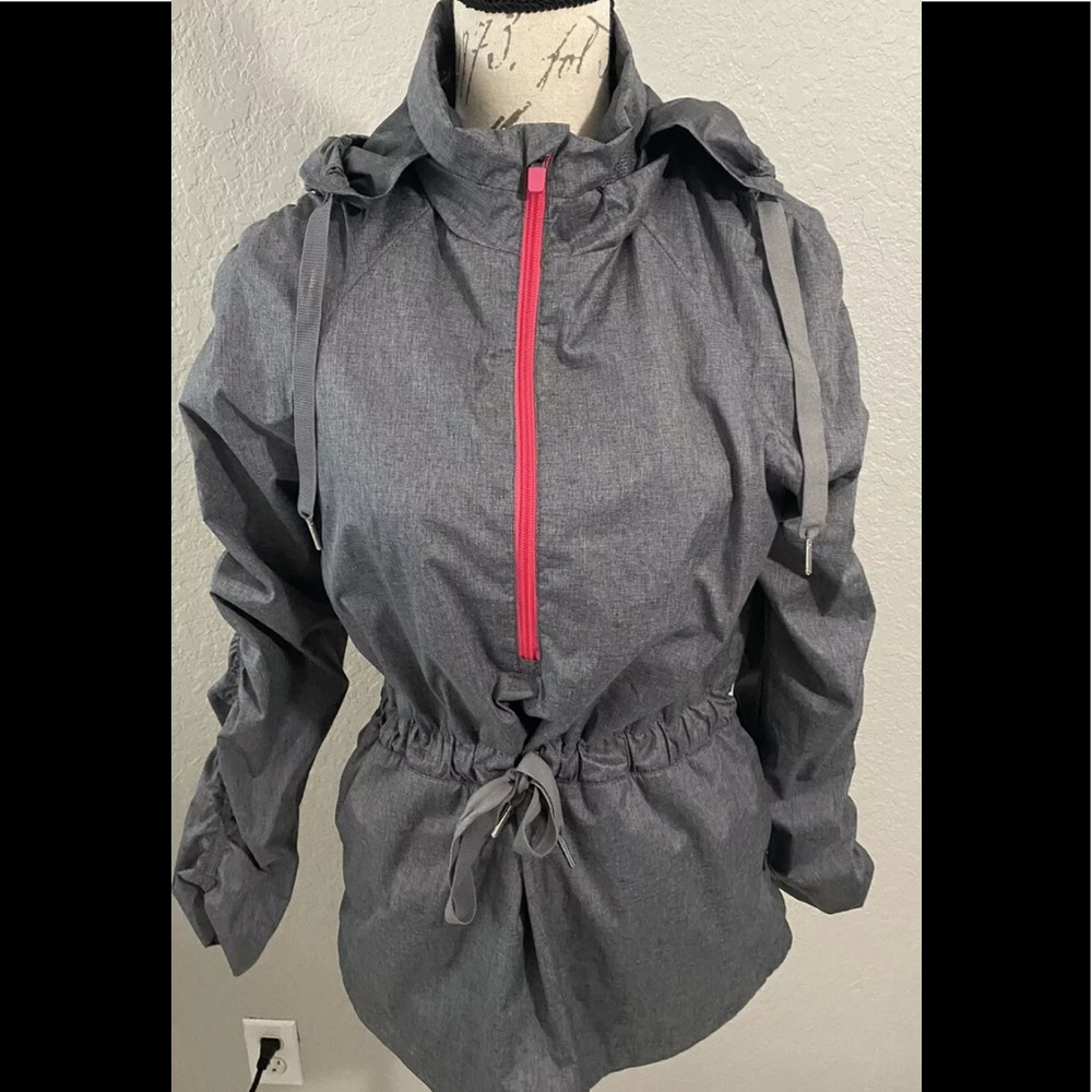 Fabletics Gray Windbreaker Pullover Jacket Size S - image 2